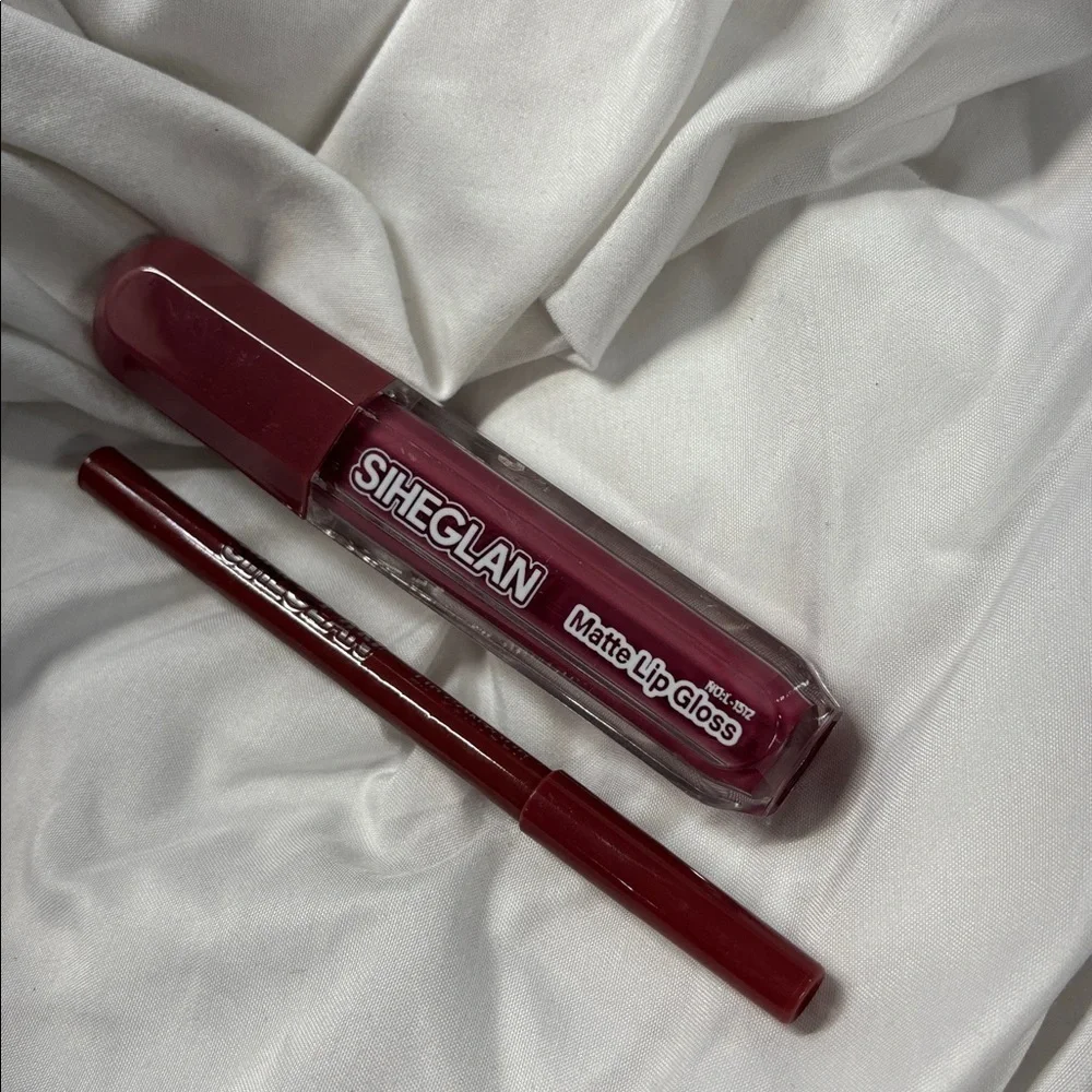 Siheglan  Matte Lip Gloss and Lip contour liner set of 2 rose colored new